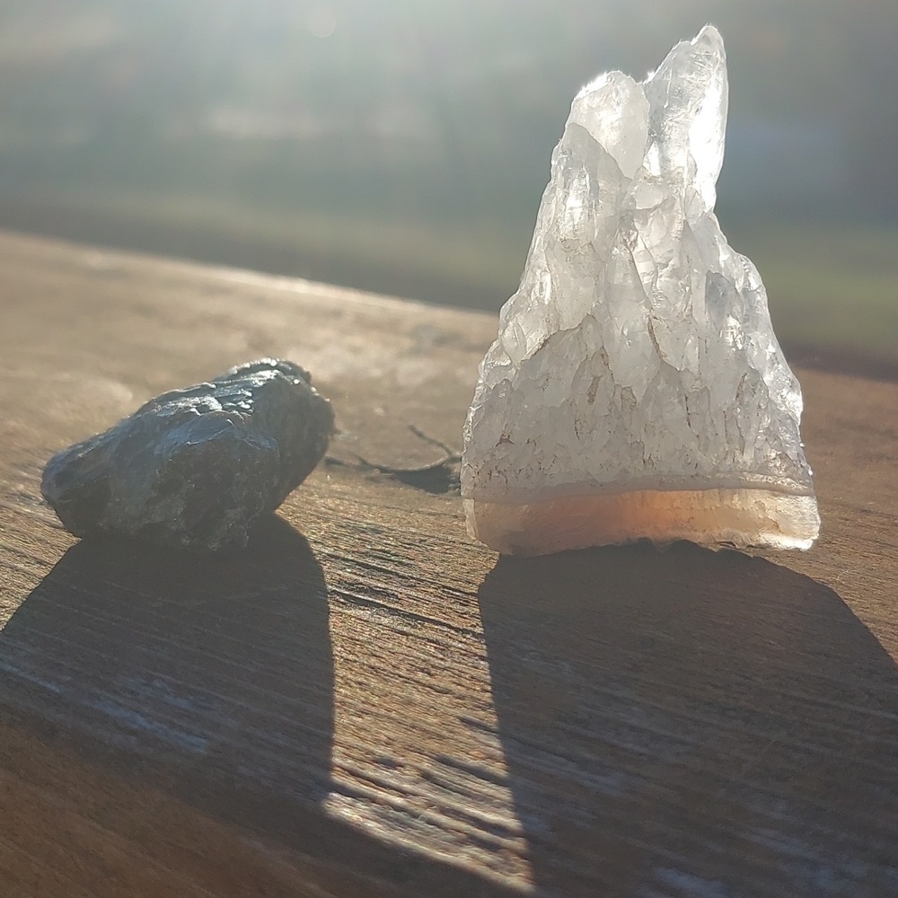 2 crystals - Picture 3 of 3